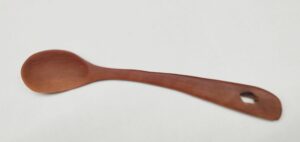 Mountain Laurel eating spoon with natural knothole PES5